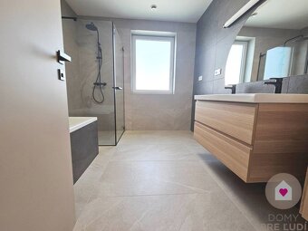 PRIESTRANÝ 4 izbový RD-128 m2 S TEPELNÝM ČERPADLOM, POZEMOK  - 19