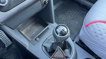 Volkswagen Touran Van 2.0 TDI Trendline - 19