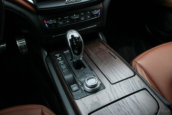 Maserati Ghibli 3.0i V6 AT8 GranLusso Ermenegildo Zegna - 19