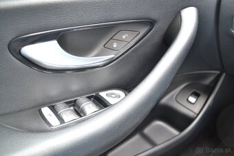 Mercedes-Benz E trieda Sedan 220d 4 MATIC - 19