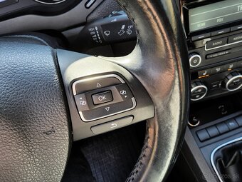 Volkswagen Jetta 2.0 TDI Highline 103kW - 19