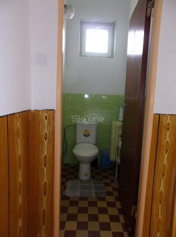 Výrazne znížená cena - dvojgeneračný rodinný dom, pozemok - 19