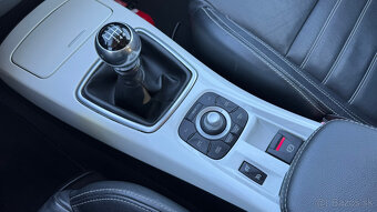 Renault Laguna 2.0 dCi 180k Bose - 19