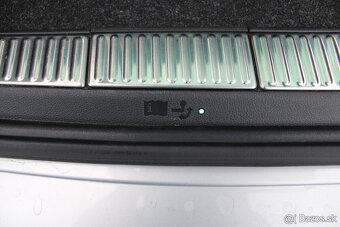 Škoda Superb Combi 2.0 TDI Style DSG, 1.majiteľ, TOP stav - 19