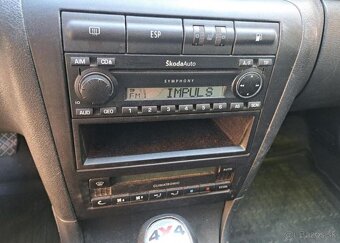 Škoda Octavia 1,9 TDI PD Elegance 4x4 Combi nafta manuál - 19