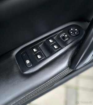 Peugeot 308 GT-line 96kw 131koní benzín - 19