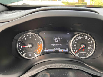 Jeep Renegade 1.4 Limited automat Panoramaticka strecha - 19
