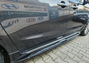 Kia Carnival 2.2-9míst-PREMIUM-TOP VÝBAVA1 - 19
