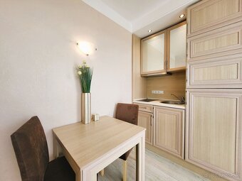 Atraktívny apartmán pre pohodlné a štýlové bývanie - 19