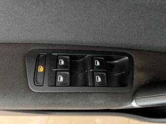 Volkswagen Golf Sportsvan 1.6 TDI BMT 110k Comfortline - 19