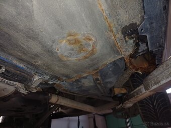 BMW 323i e36 coupé samosvor - 19