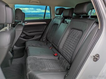 Volkswagen Passat Variant 2.0 TDI 140kW Highline R-Line DSG - 19