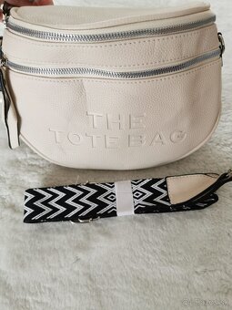 Kabelky a ruksaky. - 19