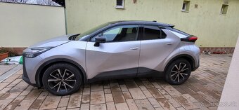 Toyota C-HR 2.0-l-VVT-i Hybrid Style - poškodený predok - 19
