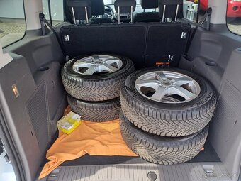 Ford Tourneo Grand Tourneo Connect 1.5 TDCi EcoBlue Trend - 19