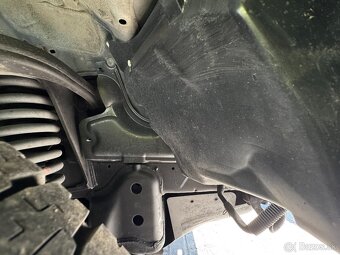 Toyota Land cruiser 120 3,0 D-4D 122KW pôvodný lak,dovoz IT - 19