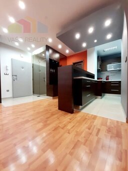 Na prenájom 3-izbový byt s balkónom, 97 m², Tallerova ul., S - 19