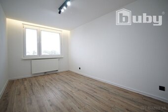 Priestranný 4-izbový byt po kompletnej rekonštrukcii, na pre - 19