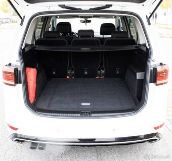 Volkswagen Touran 1.4 TSI R-line (2018) - 19