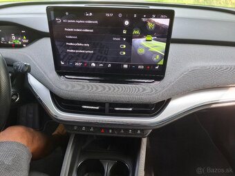 Škoda Enyaq iV 60,modrá RS metalíza,132kW,kamera,2021-tka - 19