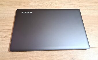 Predám hliníkový-15.6"FullHD IPS 8GB RAM/ - 19