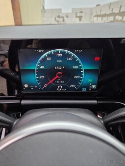 MERCEDES B180d - 19