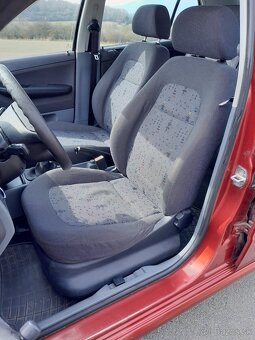 Škoda Fabia 1.4Mpi 44kW r.v. 2001 - 19