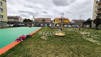 Perfektné bývanie v centre mesta, ktoré si upravíte... - 19