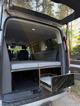 Ford Tourneo Custom Titanium 2.0 TDCi 136 kW A/T – 8 miest - 19