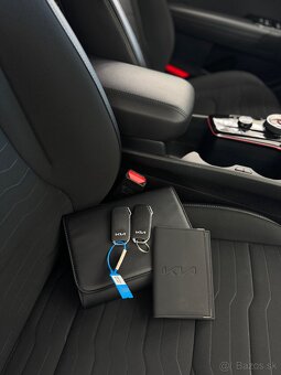 KIA SPORTAGE 1.6 T-GDi HEV – 2023 - 19