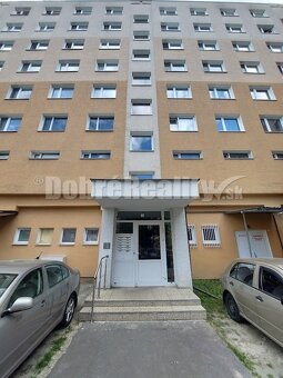 Kompl. prerobený a zariadený 3-i. byt,ul. Žarnova, Prievidza - 19