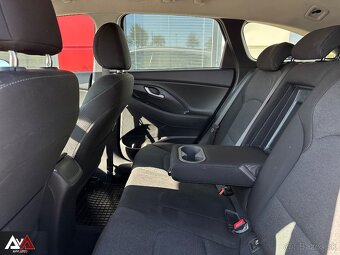Hyundai i30 CW 1.6 CRDi Family, v Záruke, Pôvodný lak, SR - 19