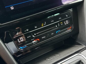 Volkswagen Passat Variant 2.0 TDi DSG - 19