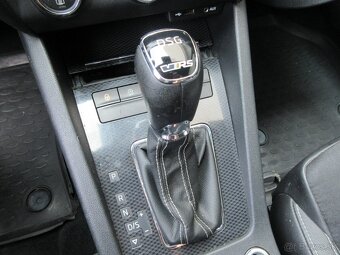 Škoda Octavia Combi 2.0 TDI DPF RS DSG - 19
