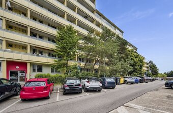 NA PREDAJ 2-IZBOVÝ BYT, PÔVODNÝ STAV, VEĽKÁ LOGGIA, KARLOVKA - 19