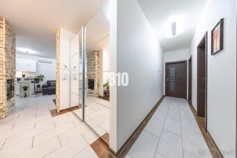 Tri Vody - 4-izbový rodinný dom s bazénom I Bazalková ulica - 19