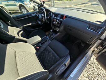 Škoda Octavia Combi 2.0 TDI RS DSG - 19