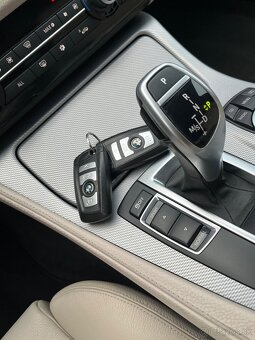BMW Rad 5 F11 530D M-Packet = Navi, A/T, F1 Riadenie = - 19
