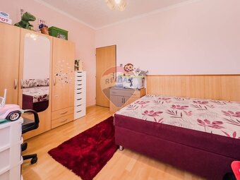 Rodinný dom s pozemkom 3 401 m2 - Malé Ripňany - na predaj - 19