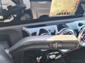MERCEDES-BENZ A TRIEDA 180 D A/T - 19