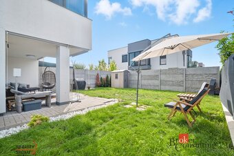 Moderný 4izbový mezanín s terasou a záhradou v srdci Rovinky - 19