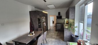 REZERVOVANÉ PREDAJ 4-IZBOVÝ RODINNÝ DOM – BUNGALOV V OBCI - 19