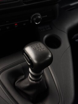 Peugeot Rifter 1.5 BlueHDi 100 Active - 19