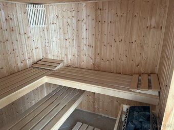 Predám 4izb bungalov, veľká garáz, veľký prestrešený bazén - 19
