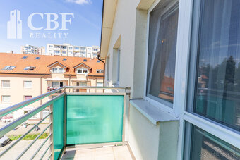 Exkluzívny prenájom: veľkometrážny 4-izbový byt v obľúbenej  - 19