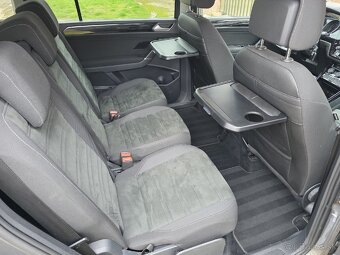 Volkswagen Touran 2.0 TDi 2016 LED/Masáž Nová STK SK ŠPZ - 19