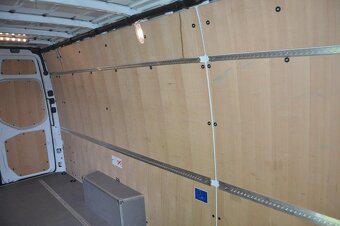 Mercedes-Benz Sprinter 317 CDI XL výbava 22.000 km - 19