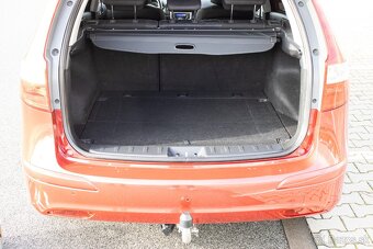 Hyundai i30 CW 80kW (2011) - 19