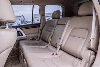 Toyota Land Cruiser V8 4.5 I D-4D Lux - 19