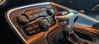 Dodge Challenger GT 4x4 - 19